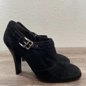 Via Spiga Womens Heels Size 9 Leather Black Suede Closed Toe Shoes